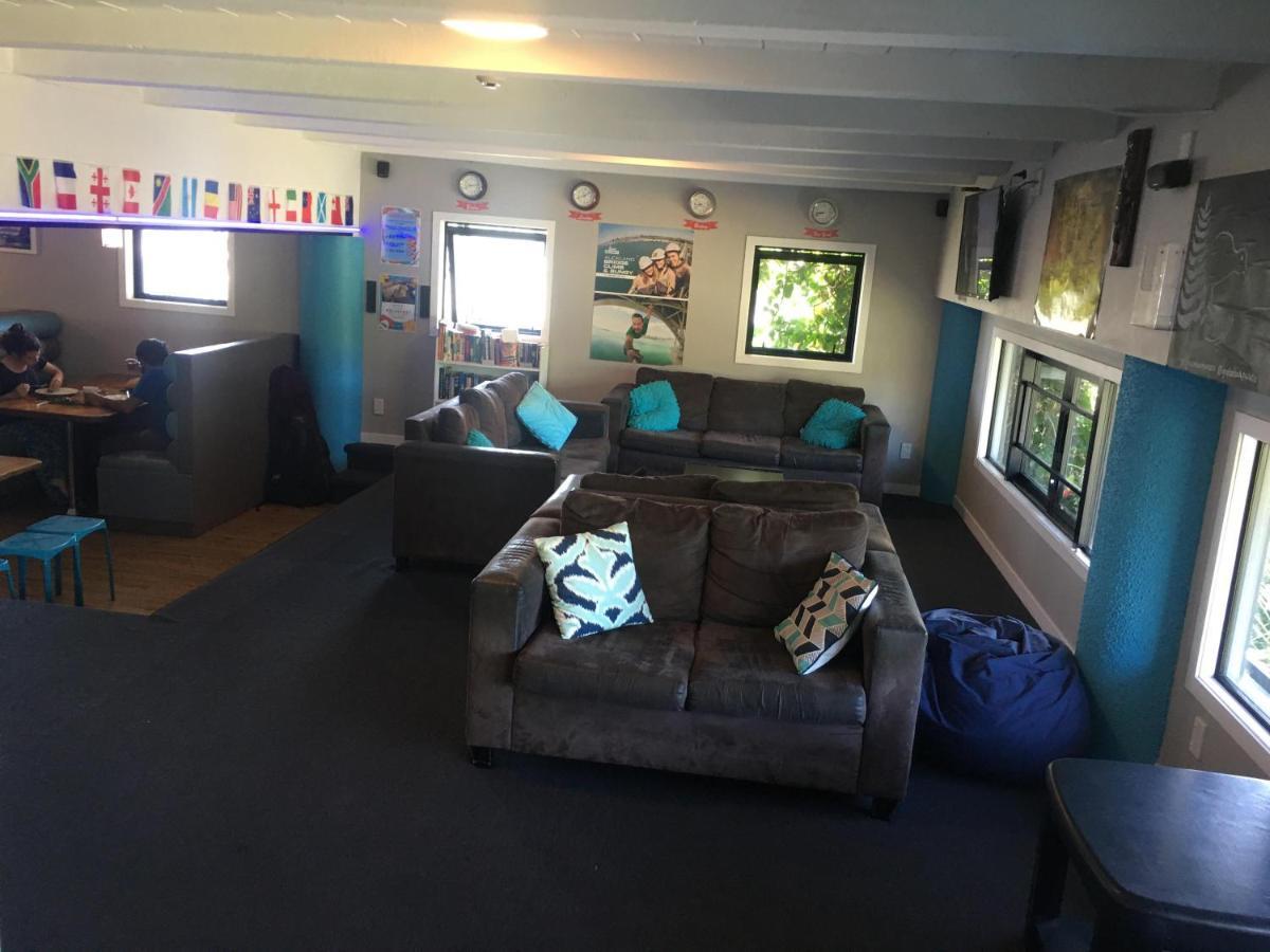 Grafton Backpackers Pansiyon Auckland Dış mekan fotoğraf