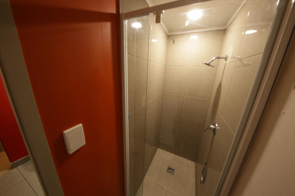 Grafton Backpackers Pansiyon Auckland Oda fotoğraf