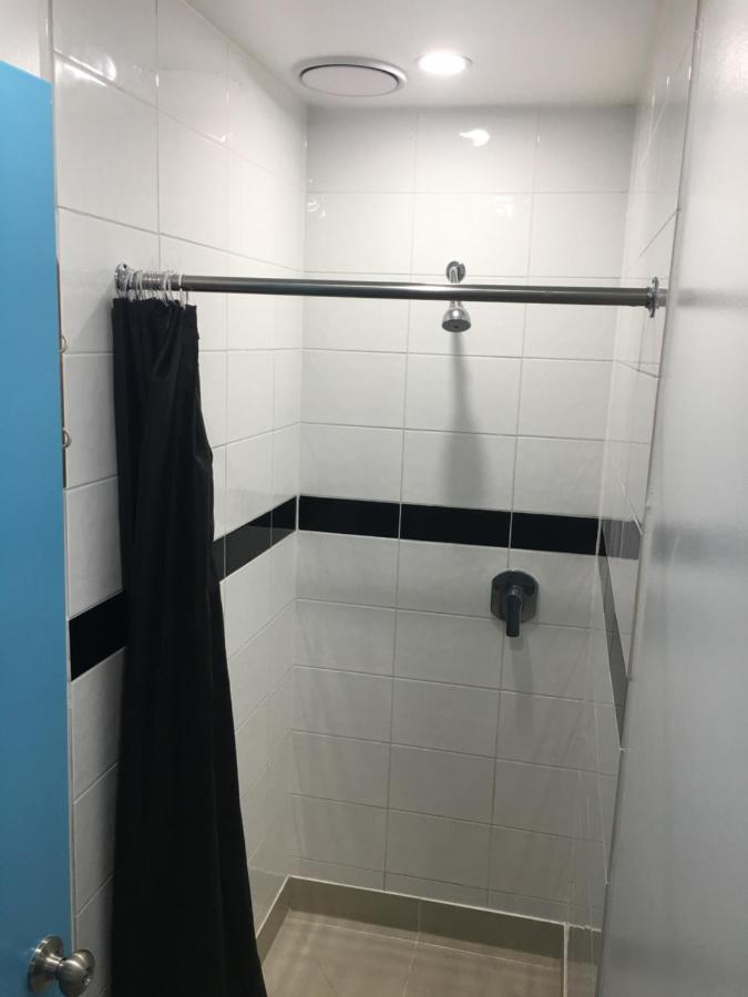 Grafton Backpackers Pansiyon Auckland Dış mekan fotoğraf