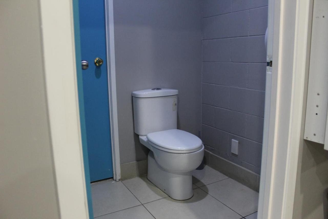 Grafton Backpackers Pansiyon Auckland Dış mekan fotoğraf